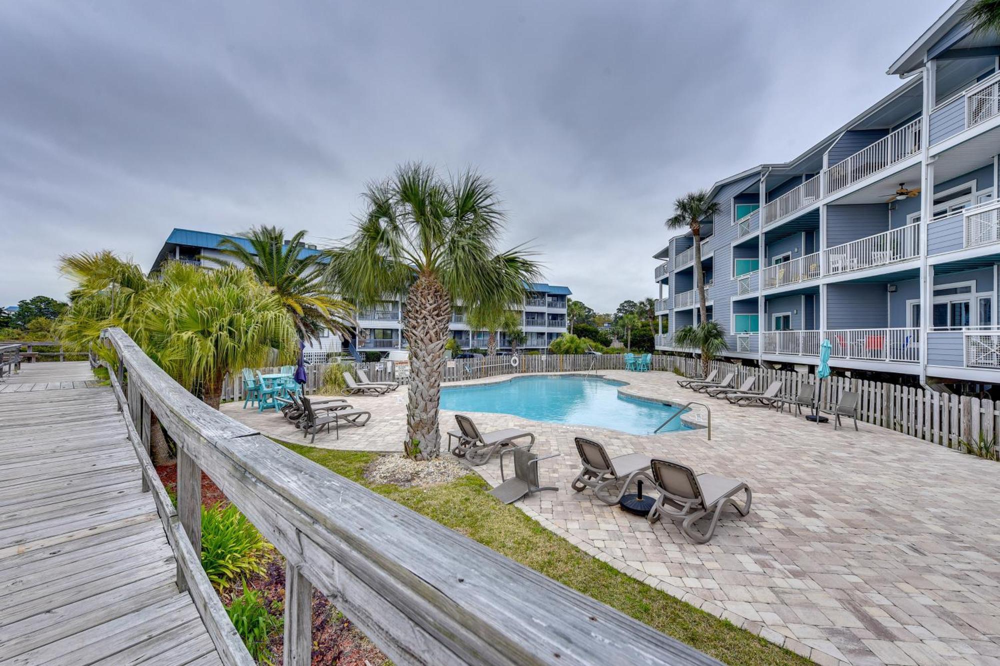 Breezy Tybee Island Condo - 100 Yards From Beach! Exterior photo